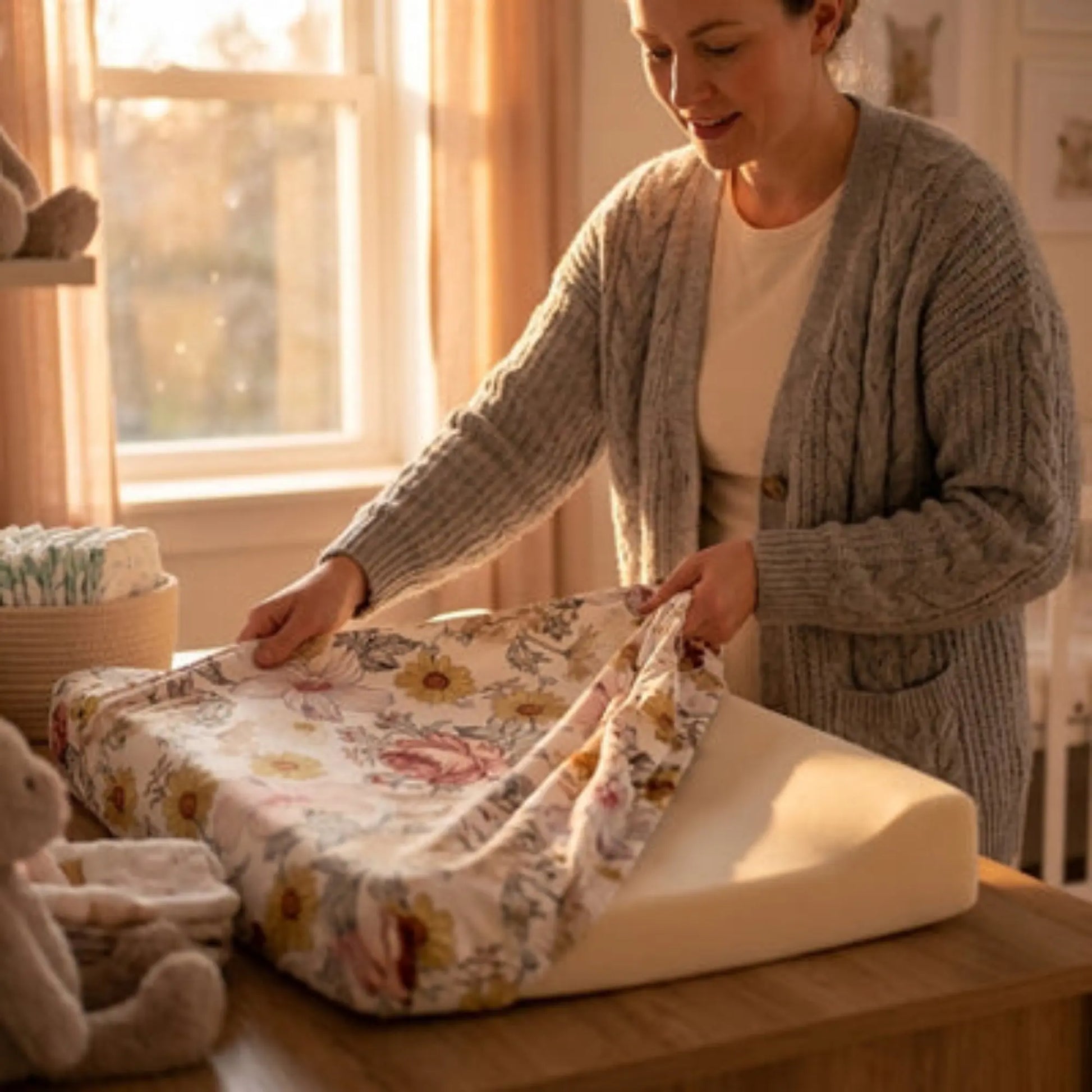 Housse matelas à langer BabyLunea Caresse – douce, lavable et florale 